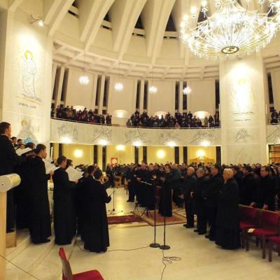 16 decembrie: Iaşi: Concert de colinde al Corului Institutului Teologic în catedrală