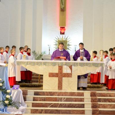16 decembrie: Tămăşeni: Primirea şi binecuvântarea ministranţilor