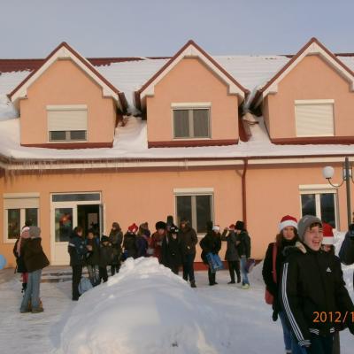 17-31 decembrie: Caritas Roman: Crăciunul la căminul pentru persoane vârstnice din Gherăeşti
