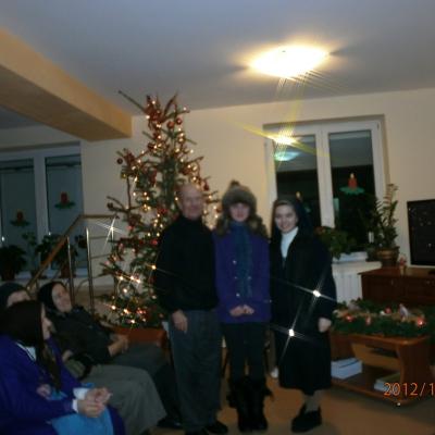 17-31 decembrie: Caritas Roman: Crăciunul la căminul pentru persoane vârstnice din Gherăeşti