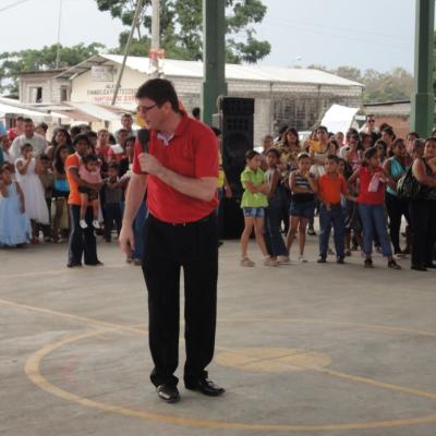 23 decembrie: Ecuador: Festival de Crăciun în Parohia Romano-Catolica "Sfântul Bartolomeu" din Palestina, provincia Guayas