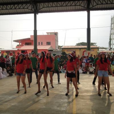 23 decembrie: Ecuador: Festival de Crăciun în Parohia Romano-Catolica "Sfântul Bartolomeu" din Palestina, provincia Guayas