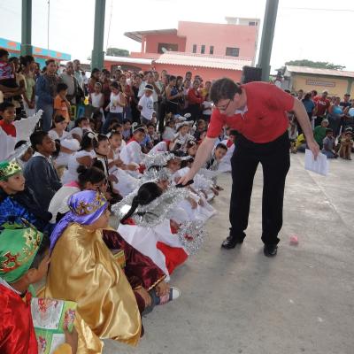 23 decembrie: Ecuador: Festival de Crăciun în Parohia Romano-Catolica "Sfântul Bartolomeu" din Palestina, provincia Guayas