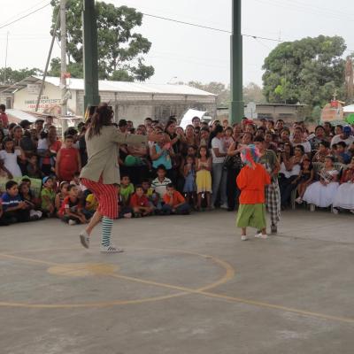 23 decembrie: Ecuador: Festival de Crăciun în Parohia Romano-Catolica "Sfântul Bartolomeu" din Palestina, provincia Guayas