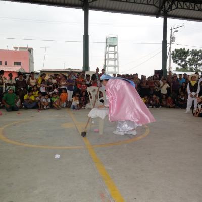 23 decembrie: Ecuador: Festival de Crăciun în Parohia Romano-Catolica "Sfântul Bartolomeu" din Palestina, provincia Guayas