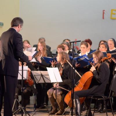 23 decembrie: Târgu Frumos: Concert de Crăciun