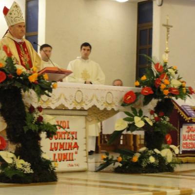 24-25 decembrie: Iaşi: Crăciunul în imagini la catedrala "Sfânta Fecioară Maria, Regină"