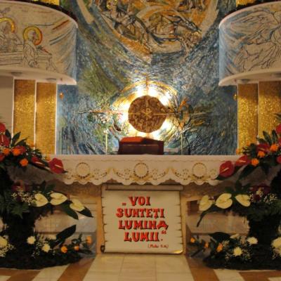 24-25 decembrie: Iaşi: Crăciunul în imagini la catedrala "Sfânta Fecioară Maria, Regină"