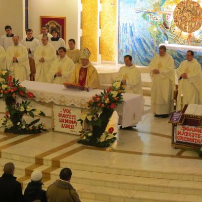 24-25 decembrie: Iaşi: Crăciunul în imagini la catedrala "Sfânta Fecioară Maria, Regină"