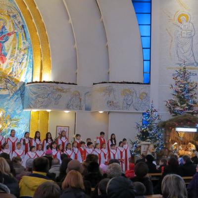 24-25 decembrie: Iaşi: Crăciunul în imagini la catedrala "Sfânta Fecioară Maria, Regină"