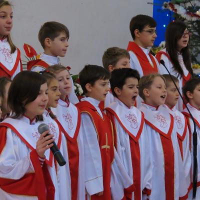24-25 decembrie: Iaşi: Crăciunul în imagini la catedrala "Sfânta Fecioară Maria, Regină"
