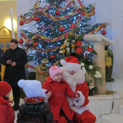 24-25 decembrie: Iaşi: Crăciunul în imagini la catedrala "Sfânta Fecioară Maria, Regină"