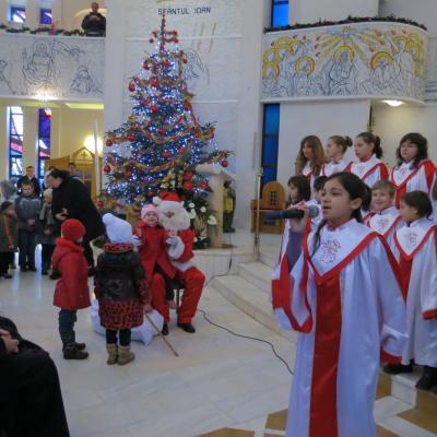 24-25 decembrie: Iaşi: Crăciunul în imagini la catedrala "Sfânta Fecioară Maria, Regină"