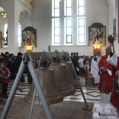 26 decembrie: Bijghir: Sfinţire de noi clopote