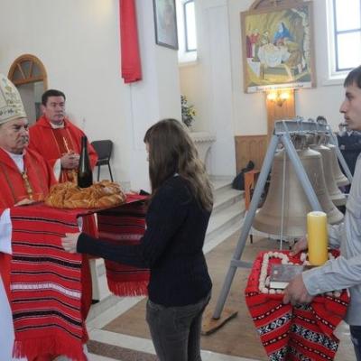 26 decembrie: Bijghir: Sfinţire de noi clopote