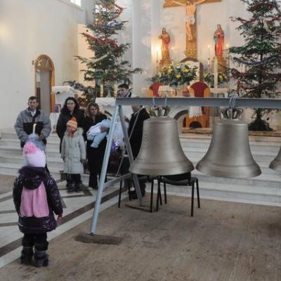 26 decembrie: Bijghir: Sfinţire de noi clopote