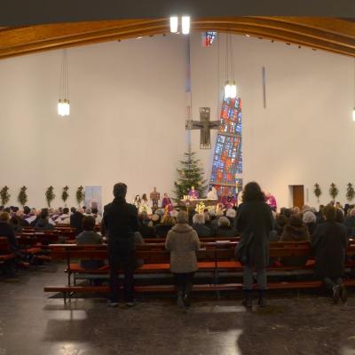12 ianuarie: Bregenz (Austria): Despărţirea de prelatul Albert Holenstein: "O candelă care a ars pentru alţii"
