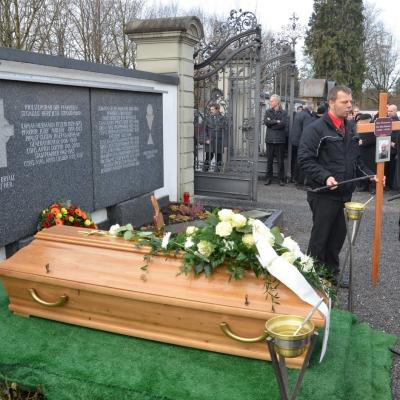 12 ianuarie: Bregenz (Austria): Despărţirea de prelatul Albert Holenstein: "O candelă care a ars pentru alţii"
