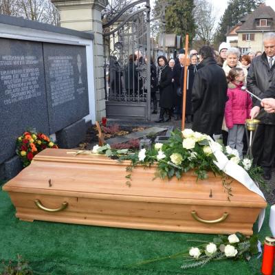 12 ianuarie: Bregenz (Austria): Despărţirea de prelatul Albert Holenstein: "O candelă care a ars pentru alţii"