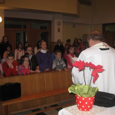 15 ianuarie: Baraţi: Binecuvântarea casei de copii în noul an