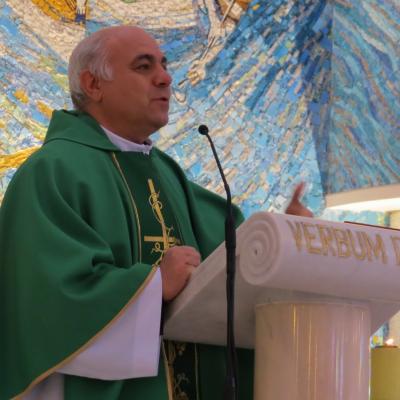 27 ianuarie: Iaşi: Iaşi: Prinos de recunoştinţă la centenarul revistei "Lumina creştinului"