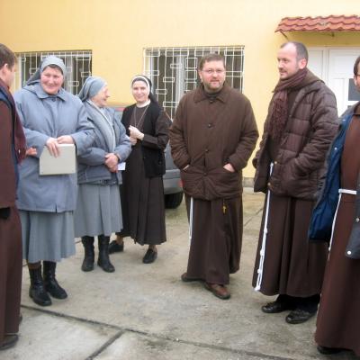 3 februarie: Oituz: Ziua persoanelor consacrate din zona Oneşti
