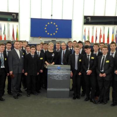 6-13 februarie: Bacău: Parlamentari pentru o zi