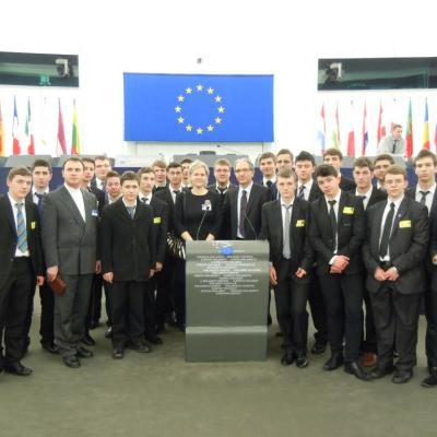 6-13 februarie: Bacău: Parlamentari pentru o zi