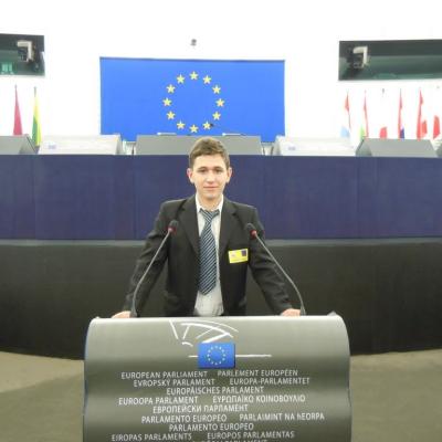 6-13 februarie: Bacău: Parlamentari pentru o zi