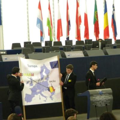 6-13 februarie: Bacău: Parlamentari pentru o zi