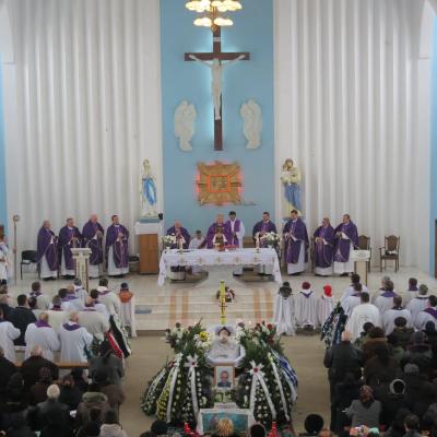 12 februarie: Horleşti: Funeraliile părintelui Mihai Cucuteanu