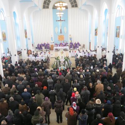 12 februarie: Horleşti: Funeraliile părintelui Mihai Cucuteanu