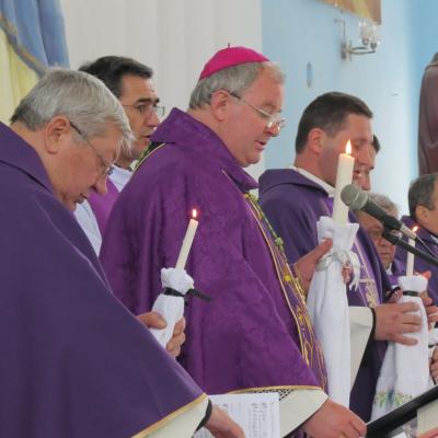 12 februarie: Horleşti: Funeraliile părintelui Mihai Cucuteanu