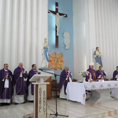 12 februarie: Horleşti: Funeraliile părintelui Mihai Cucuteanu