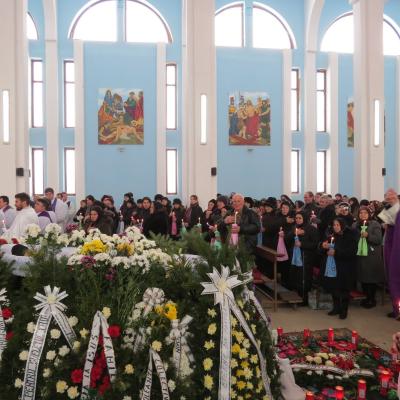 12 februarie: Horleşti: Funeraliile părintelui Mihai Cucuteanu