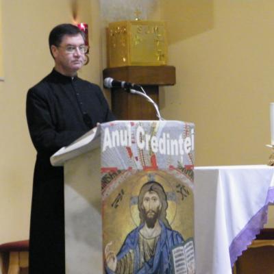 13 februarie: Oneşti: Momente de înnoire sufletească la Liceul Teologic "Fericitul Ieremia"
