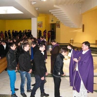 13 februarie: Oneşti: Momente de înnoire sufletească la Liceul Teologic "Fericitul Ieremia"