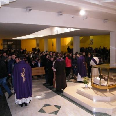 13 februarie: Oneşti: Momente de înnoire sufletească la Liceul Teologic "Fericitul Ieremia"