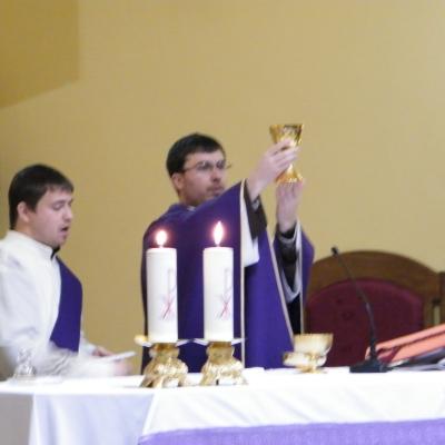13 februarie: Oneşti: Momente de înnoire sufletească la Liceul Teologic "Fericitul Ieremia"