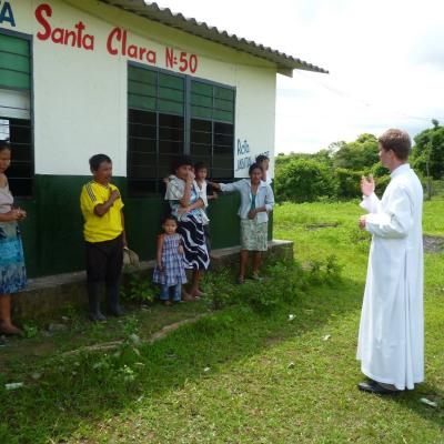 13 februarie: Ecuador: Miercurea Cenuşii celebrată în Santa Lucia