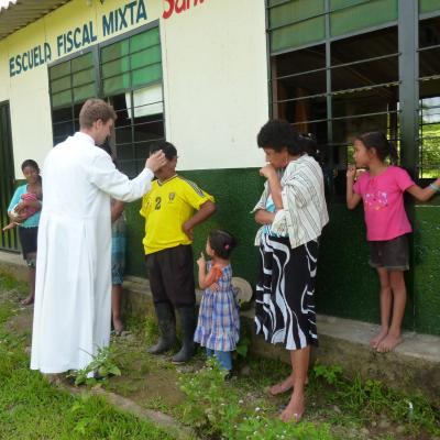 13 februarie: Ecuador: Miercurea Cenuşii celebrată în Santa Lucia