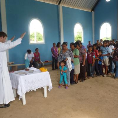 13 februarie: Ecuador: Miercurea Cenuşii celebrată în Santa Lucia