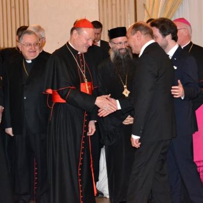 15 februarie: Roma: Întâlnirea dintre preşedintele României şi ambasadorii acreditaţi la Vatican şi pe reprezentanţii cultelor