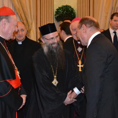 15 februarie: Roma: Întâlnirea dintre preşedintele României şi ambasadorii acreditaţi la Vatican şi pe reprezentanţii cultelor