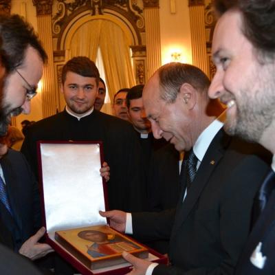 15 februarie: Roma: Întâlnirea dintre preşedintele României şi ambasadorii acreditaţi la Vatican şi pe reprezentanţii cultelor
