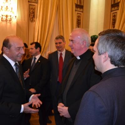 15 februarie: Roma: Întâlnirea dintre preşedintele României şi ambasadorii acreditaţi la Vatican şi pe reprezentanţii cultelor
