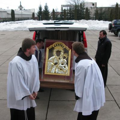 16-17 februarie: Roman: Icoana Maicii Domnului de la Cacica la Institutul Teologic Romano-Catolic Franciscan