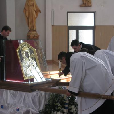 16-17 februarie: Roman: Icoana Maicii Domnului de la Cacica la Institutul Teologic Romano-Catolic Franciscan