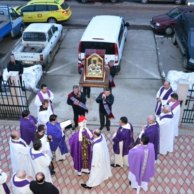 21-24 februarie: Roman: Mama îşi vizitează fiii din Parohia "Isus, Bunul Păstor"
