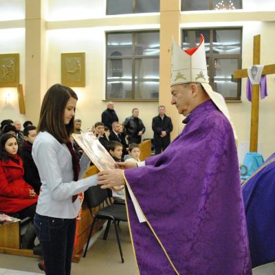 21-24 februarie: Roman: Mama îşi vizitează fiii din Parohia "Isus, Bunul Păstor"